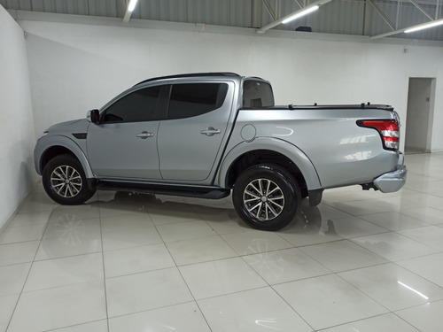 L200 Triton Hpe-s 2020 Com 12 Mil Km