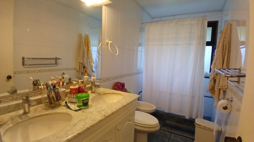 Casa En Parcela Con Recepción Final En Av Berlín, Peñaflor.