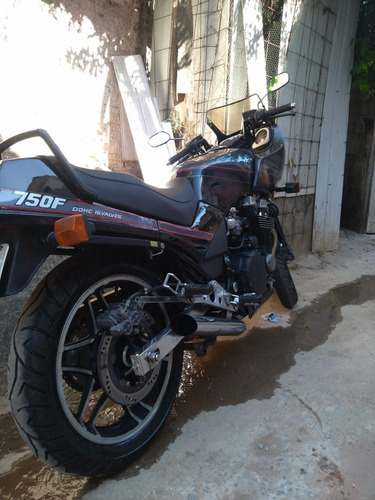 Moto Cbx 750 Vendo/troco (na Troca Altera O Valor)