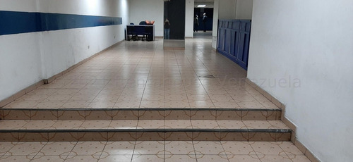 Local Comercial En Venta La Candelaria Depeligro A Pele El Ojo,para Remodelar E Iniciar Tu Propio Negocio.23-8874gm