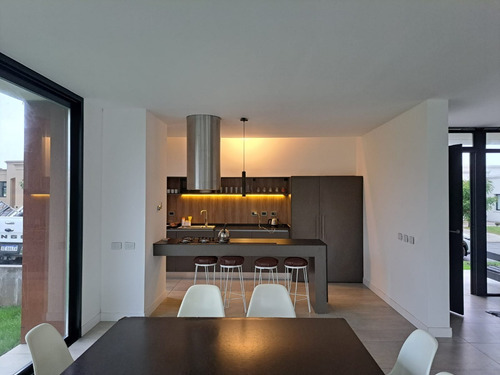 Imagen 17 de 30 de Alquiler Casa Rumenco Joven 4 Dormitorios Con Piscina Climatizada