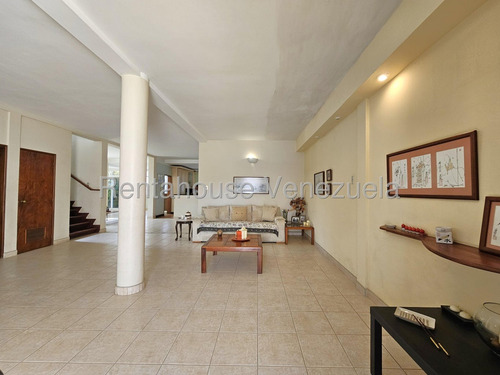 Amplia Quinta En Venta Al Este De Barquisimeto,lara Aa