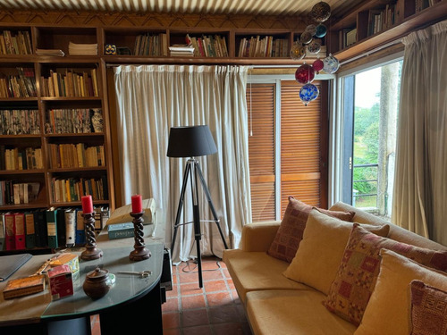 En Venta Espectacular Casa De Categoria En Agua De Oro