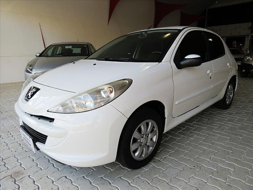 Imagem 1 de 10 de Peugeot 207 1.4 Active 8v Flex 4p Manual 2014