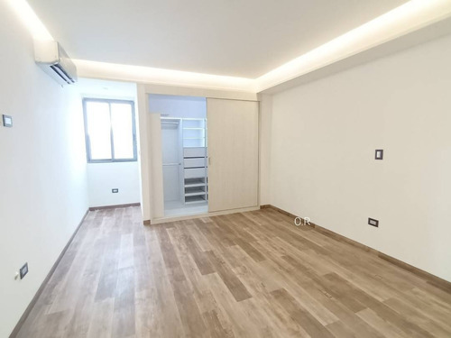 Imagen 22 de 28 de Leal Pérez Vende Penthouse Duplex En Sabana Larga Sevilla Real Torre A