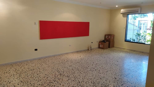 Imagen 6 de 19 de Casa En Venta, Trigal Sur, Carabobo.