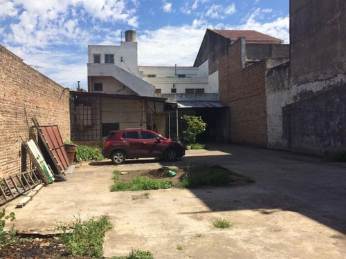 Imagen 4 de 4 de Galpón Con Casa En 1° Piso