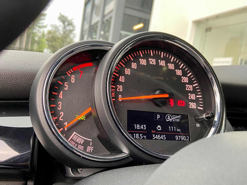Imagen 14 de 15 de Mini Cooper 2019 1.5 Chili At