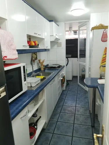 Amplio Dpto / 3 Dor + Servicios / Estacionamiento