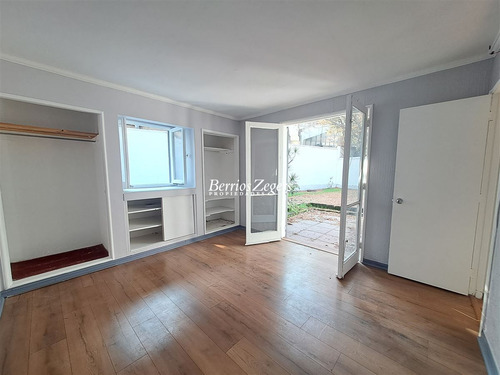 Casa Venta 3 Dorm. 2 Baños, Servicios, Metro Magallanes