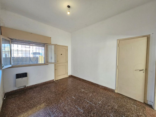 Casa En Venta 3 Ambientes Con Patio Y Terraza