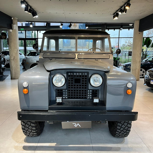 Land Rover Defender Corto