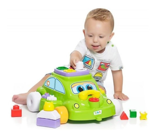 Imagem 1 de 2 de Carrinho Didático Encantado Encaixe Peças - Sortido Calesita