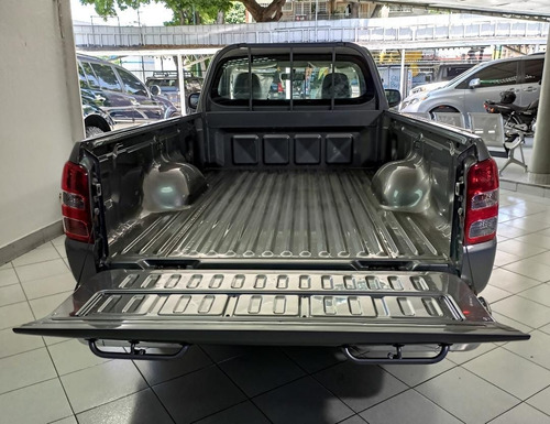 Imagen 8 de 12 de Fiat Full Back