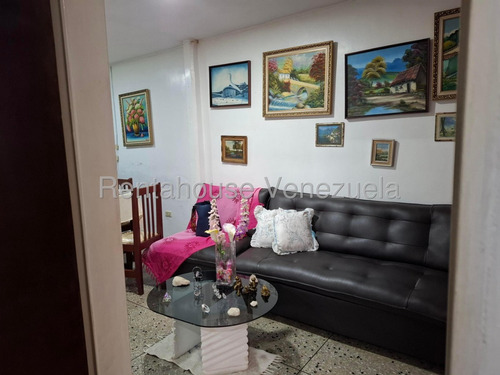Casa De Dos Plantas En Venta En Via El Ujano Barquisimeto Lara Rc
