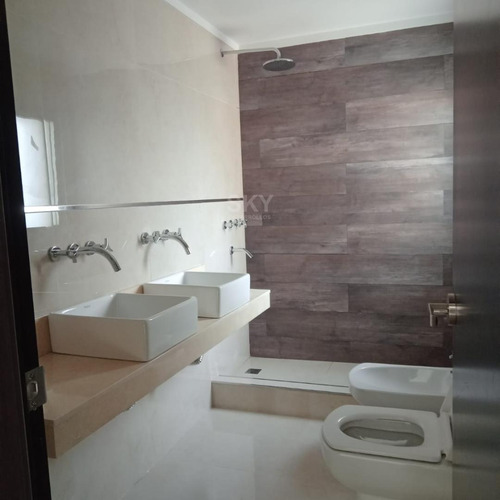 Venta Departamento De 4 Ambientes En Barrio Norte