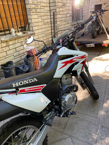 Honda Tornado