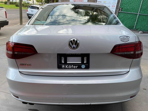 Imagen 7 de 15 de Volkswagen Jetta 2.5 Trendline Tiptronic At 2016