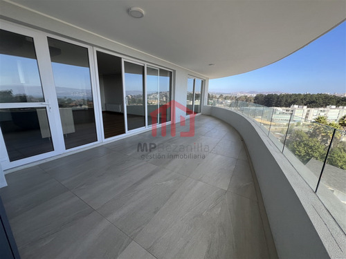 Depto De Lujo En Arriendo 2 Estac. - Sector La Foresta