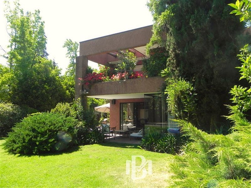 Imagen 5 de 14 de Casa En Venta De 5 Dorm. En Las Condes