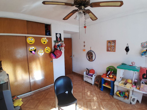 Excelente Chalet De 5 Ambientes