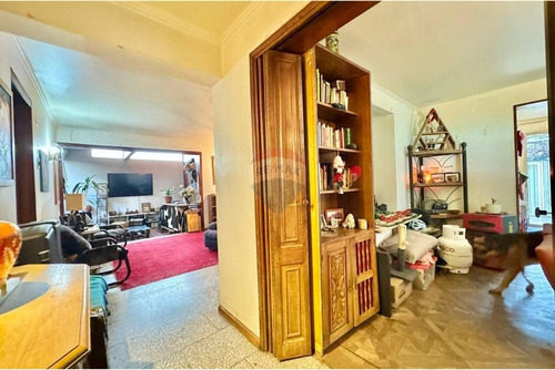 Casa 2 Pisos Amplio Terreno Con Uso Comercial