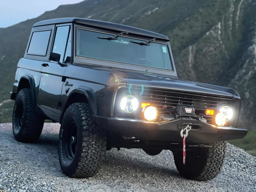 Imagen 2 de 12 de Ford Bronco 4x4