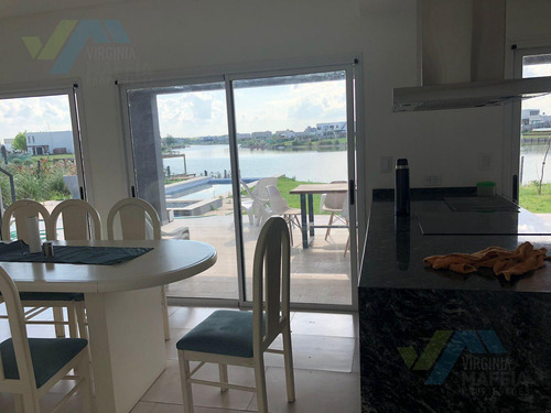 Venta De Casa San Sebastian Con Pileta A La Laguna