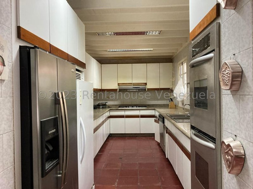 Espectacular Casa En Venta, Ubicada En Calle Cerrada Altamira Mls #23-28792