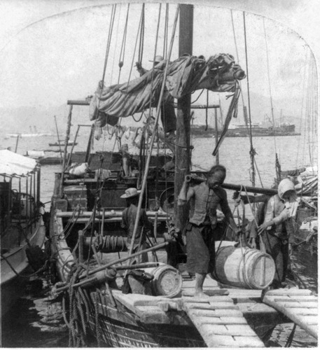 Poster De Chino Junk C1900 Ntwo Men On A Chinese Junk Boat U