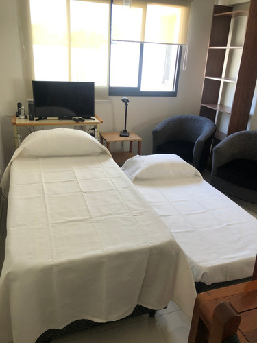 Imagen 5 de 11 de Hermoso Departamento De 2 Ambientes, Cochera Propia, Churrasquera Uso Común