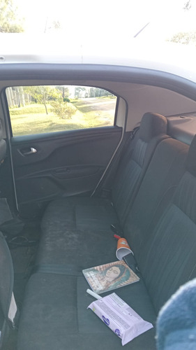 Peugeot 301 1.6 Allure Plus