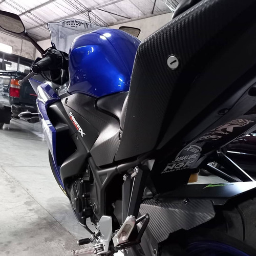 Imagen 8 de 9 de Yamaha R3 2017