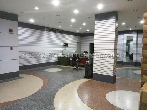 En Alquiler Piso Industrial / Depósito / Showroom / Oficina 720 Mts Boleita Norte Con Ascensor De Carga 24-6680 Mvg