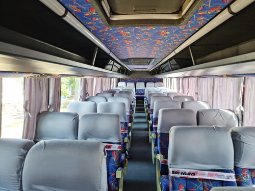 Ómnibus Mercedes Benz 1618 45 Asientos Sin Baño 2011