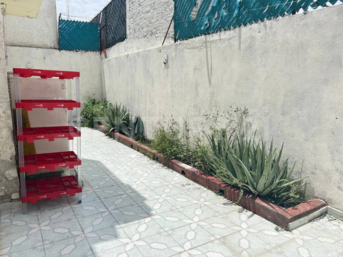 Casa En Renta, Colonia Quintas Marthas, Cuernavaca, Morelos.