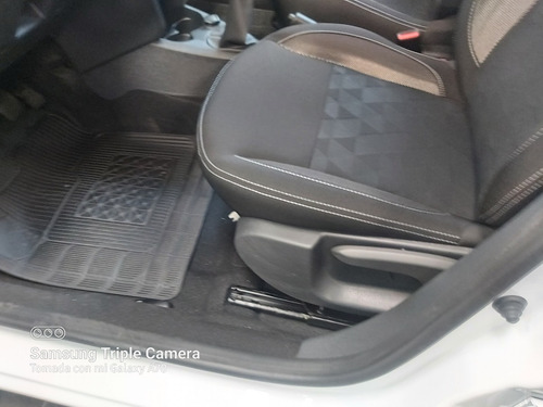 Imagen 19 de 22 de Renault Sandero 1.0 Life
