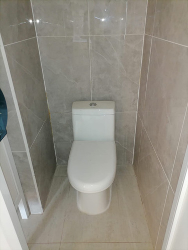Se Arrienda Gran Casa Comercial 6 Privados Amplios