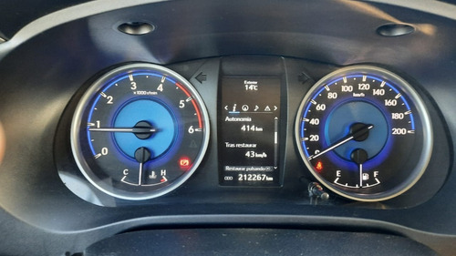 Imagen 10 de 14 de Toyota Hilux