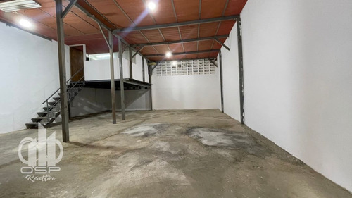 2 Locales A Pie De Calle + 2 Aptos Amoblados En Venta En Boleita Sur