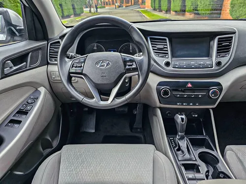 Hyundai Tucson GL PREMIUM 2.0L AT 2AB ABS 4X2 FE
