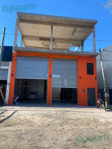 Fte. A La Estación La Reja - Zona Comercial - Ref. 4041