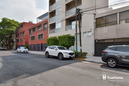 Imagen 27 de 28 de Juan Sánchez Azcona Del Valle Centro
