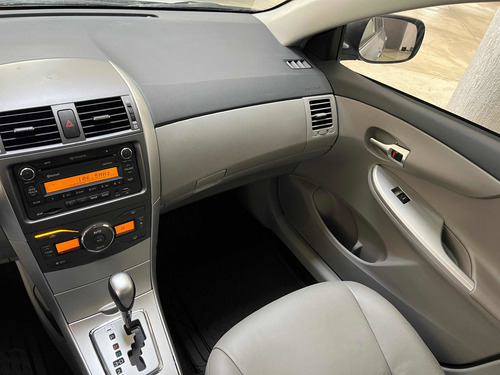 Imagen 11 de 14 de Toyota Corolla Gli Automatico