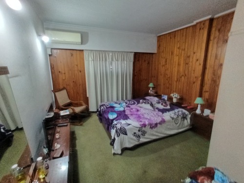 Casa Con Amplio Local, Se Vende O Alquila!!