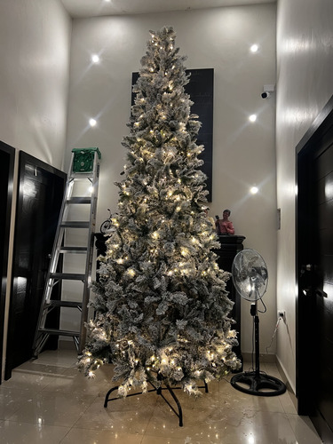 Arbol Navidad 3.35cms 700 Luces Y Decoracion Navidad 2025