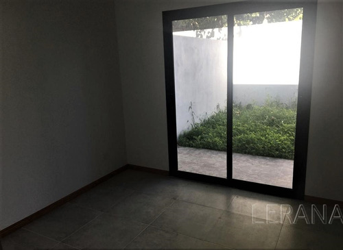 Imagen 6 de 9 de Venta 2 Ambientes . Patio A Estrenar Castelar Norte