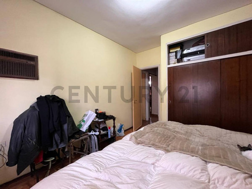 Venta Casa 4 Ambientes+escritorio - Patio - Parrilla - Terraza - Floresta