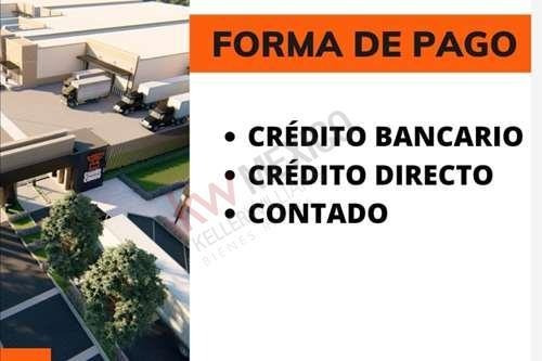 Imagen 2 de 11 de Cd. Camión. Industrial Park.
