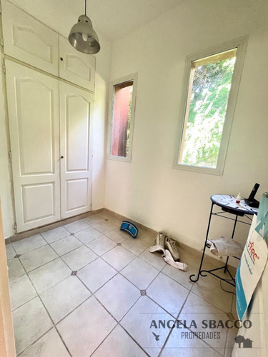 Excelente Casa En San Joaquín.